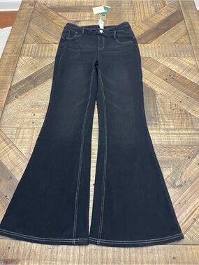 NWT Halara High-Waisted Contrast Stitch Flare Pants - Black - Size M